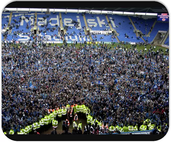 Reading Fans Celebrate winning the Championship Title