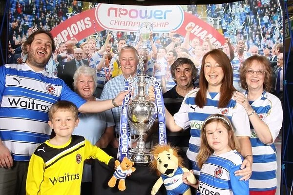 Reading FC's Championship Victory: Triumphant Reunion with Fans and the Championship Trophy (2012)