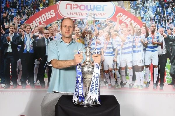 Reading FC's Unforgettable Championship Triumph: A Celebration with Fans and the 2012 Championship Trophy