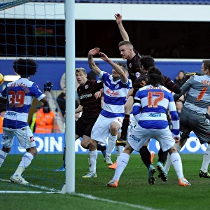 Sky Bet Championship Poster Print Collection: Sky Bet Championship : Queens Park Rangers v Reading