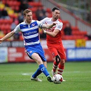 Sky Bet Championship Photographic Print Collection: Charlton Athletic v Reading