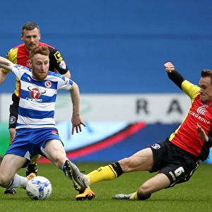 Quinn vs Kieftenbeld: Intense Tackle in Reading FC vs Birmingham City Sky Bet Championship Match
