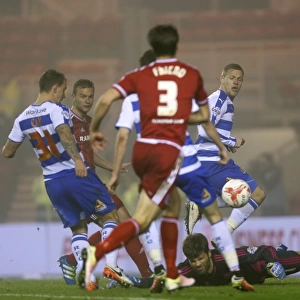 Simon Cox Scores First Goal for Reading in Championship Match against Middlesbrough at Riverside Stadium