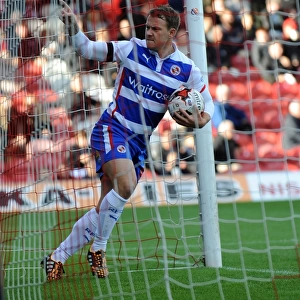 Sky Bet Championship Photographic Print Collection: Brentford v Reading