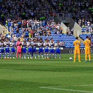 Tribute at Madejski Stadium: Sky Bet Championship - Reading vs. Preston North End - Players Honoring Eamonn Dolan with a Minute of Applause