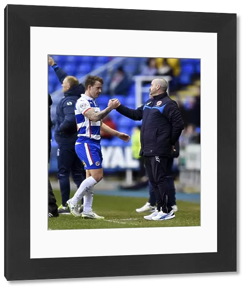 Steve Clarke and Simon Cox: A Moment of Connection After Substitution - Reading FC vs Sheffield Wednesday, Sky Bet Championship
