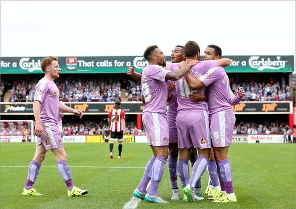Orlando Sa's Thrilling Goal: Reading's Euphoric Celebration at Griffin Park (Sky Bet Championship)
