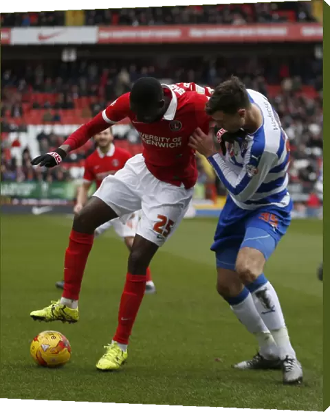 A Full-Length Battle in the Sky Bet Championship: Charlton Athletic vs. Reading (PA-25652727)