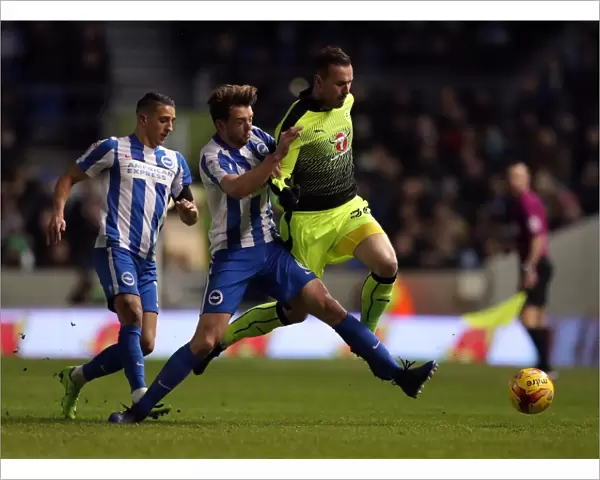 Jordon Mutch vs Dale Stephens: Intense Tackle in Sky Bet Championship Clash between Reading and Brighton and Hove Albion