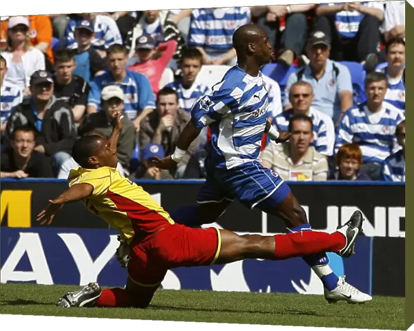 Leroy Lita evades a tackle from Watfords Cedric Avinel