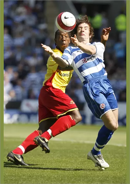 Stephen Hunt fights to control the ball against Watford