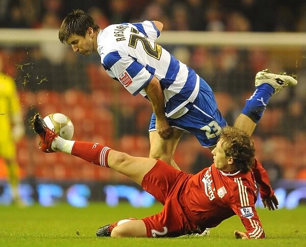 Battle for the Ball: Grzegorz Rasiak vs. Lucas Leiva - FA Cup Third Round Replay: Liverpool vs. Reading at Anfield