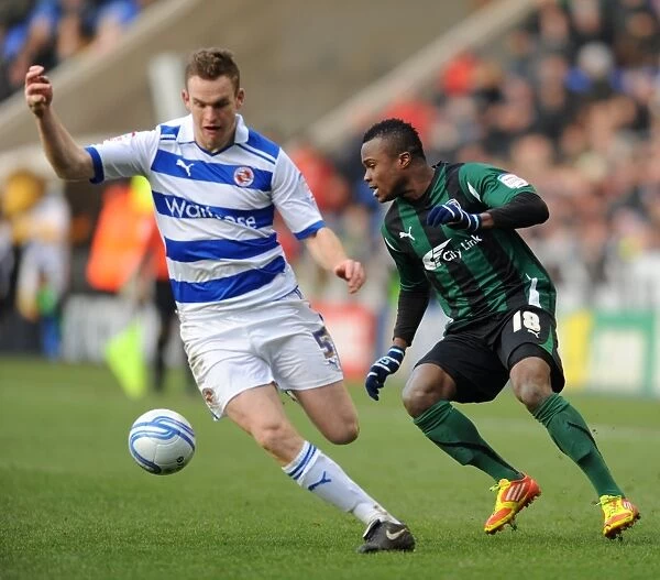 Battle for the Ball: Pearce vs. Nimely - Reading FC vs. Coventry City, Football League Championship