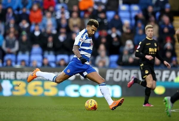 Danny Williams Scores the Second Goal: Reading FC's Victory over Bolton Wanderers in Sky Bet Championship (Madejski Stadium)