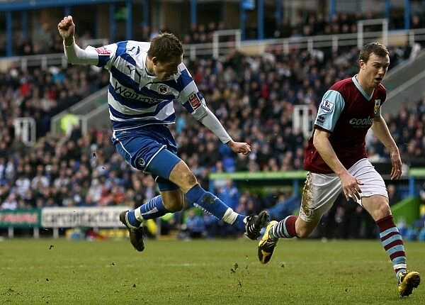 Gylfi Sigurdsson Scores the Stunner: Reading's FA Cup Fourth Round Opener vs. Burnley