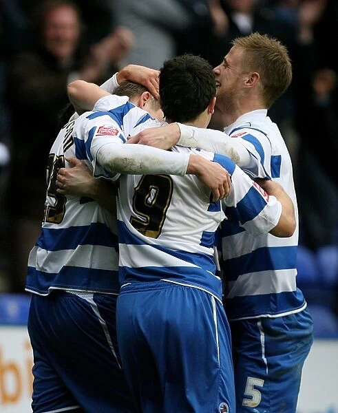 Gylfi Sigurdsson's Thrilling Goal: Reading's Euphoric First Strike Against Burnley in FA Cup Fourth Round