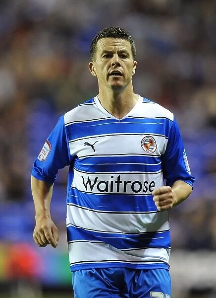 Ian Harte in Action: Thrilling Npower Championship Play-Off Semi-Final Clash between Reading and Cardiff City at Madejski Stadium