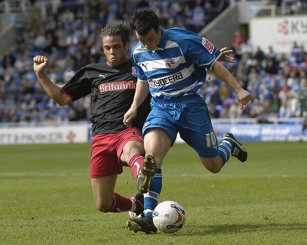 Intense Football Rivalry: Stephen Hunt vs. Darel Russell - A Clash on the Pitch