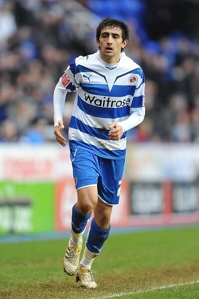 Jem Karacan's Intense Battle: Reading vs. West Bromwich Albion in FA Cup Fifth Round
