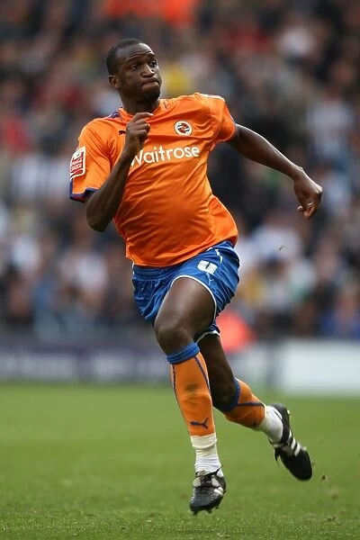 Kalifa Cisse in Action: Championship Showdown at The Hawthorns - West Bromwich Albion vs. Reading