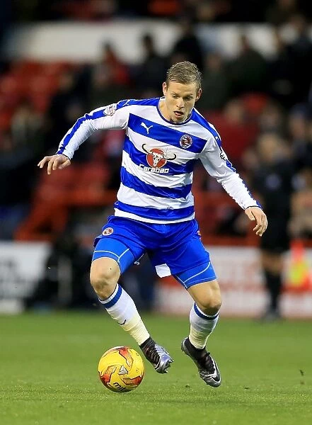 Matej Vydra Scores the Game-Winning Goal for Reading Against Nottingham Forest in Sky Bet Championship Match at City Ground