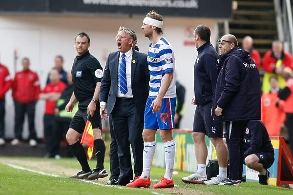 Nigel Adkins Argues with Referee over Kaspars Gorkss Head Injury: Charlton Athletic vs Reading, Sky Bet Championship (05 / 04 / 2014)