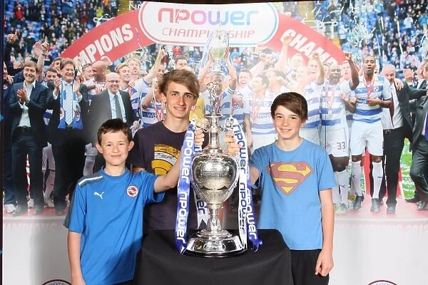 Reading FC's Championship Victory Celebration: A Triumphant Reunion with Fans and the Championship Trophy (2012)