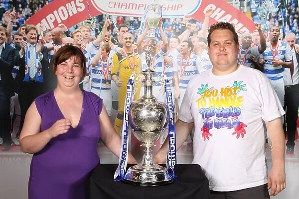 Reading FC's Championship Win: A Triumphant Reunion with Fans and the Championship Trophy (2012)