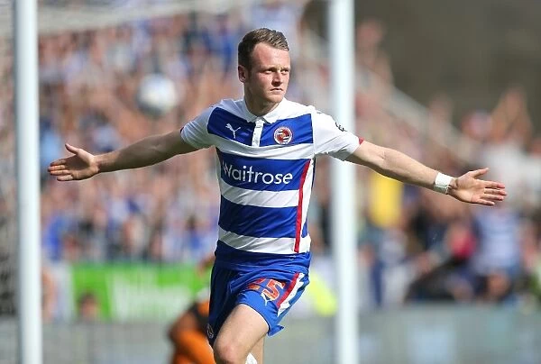 Reading FC's Jake Taylor Scores Brace: Securing Victory Against Wolverhampton Wanderers in Sky Bet Championship