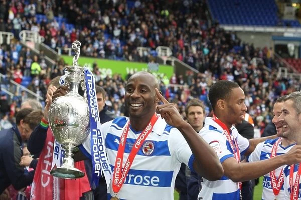 Reading FC's Promotion Celebration: Jason Roberts and the Npower Championship Trophy