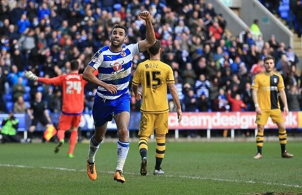 Reading Football Club: Hal Robson-Kanu's Brace - Celebrating the Second Goal vs. Fulham in Sky Bet Championship