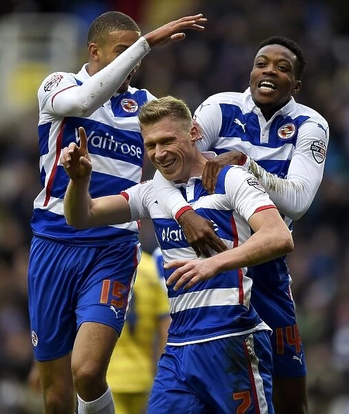 Reading Football Club: Thrilling Moment - Pogrebnyak's Goal and Team Celebration with Chalobah and Hector