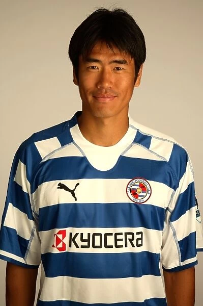 Seol Ki-Hyeon - Official Premiership Headshot 2006