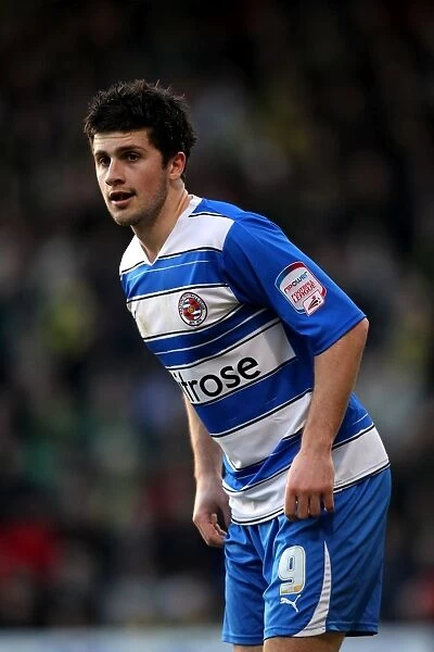 Shane Long in Action: Norwich City vs Reading, Championship Showdown at Carrow Road