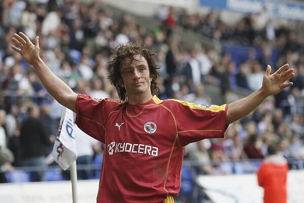 Stephen Hunt celebrates heading a goal in the 92nd minute at Bolton Wanderers