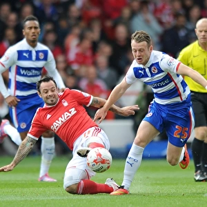 Sky Bet Championship Photographic Print Collection: Nottingham Forest v Reading