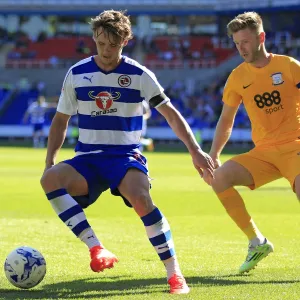 Battle for Supremacy: John Swift vs. Paul Gallagher in the Sky Bet Championship Clash between Reading and Preston North End at Madejski Stadium