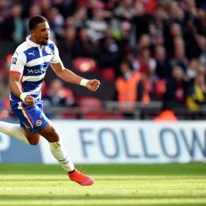 FA Cup Photographic Print Collection: FA Cup - Semi Final - Reading v Arsenal - Wembley Stadium