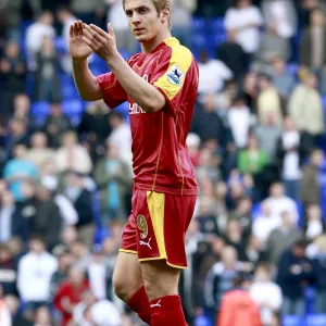 Kevin Doyle applauds the Reading fans at full time