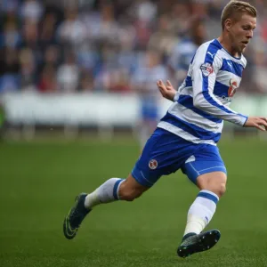 Matej Vydra's Epic Duel: Reading vs. Brighton & Hove Albion in Sky Bet Championship at Madejski Stadium