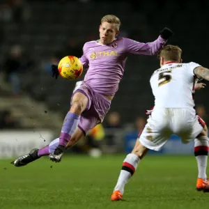 Sky Bet Championship Poster Print Collection: MK Dons v Reading