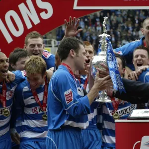 Murty Receives the Championship Trophy