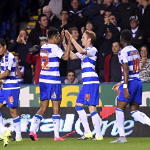 Capital One Cup Photographic Print Collection: Capital One Cup - Third Round - Reading v Everton - Madejski Stadium
