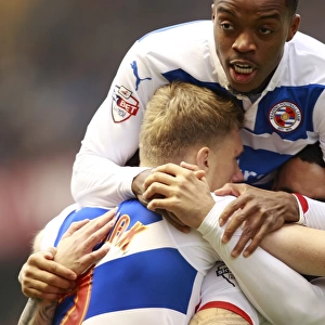 Reading FC: Pavel Pogrebnyak and Teammates Celebrate Thrilling Goal Against Wolverhampton Wanderers in Sky Bet Championship