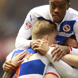 Reading FC: Pavel Pogrebnyak and Teammates Celebrate Thrilling Goal Against Wolverhampton Wanderers in Sky Bet Championship