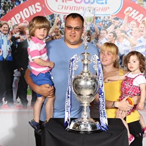 Reading FC's Championship Victory: A Glorious Reunion with the Trophy and Ecstatic Fans (2012)