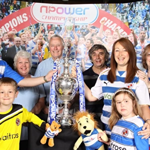 Reading FC's Championship Victory: Triumphant Reunion with Fans and the Championship Trophy (2012)