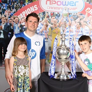 Reading FC's Glory Days: Celebrating the 2012 Championship Win - Unforgettable Moments from the Fans Trophy Photoshoot