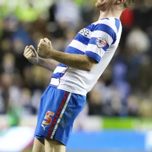 Sky Bet Championship Photographic Print Collection: Sky Bet Championship : Reading v Leeds United