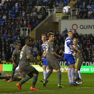 Sky Bet Championship Poster Print Collection: Sky Bet Championship : Reading v Leicester City